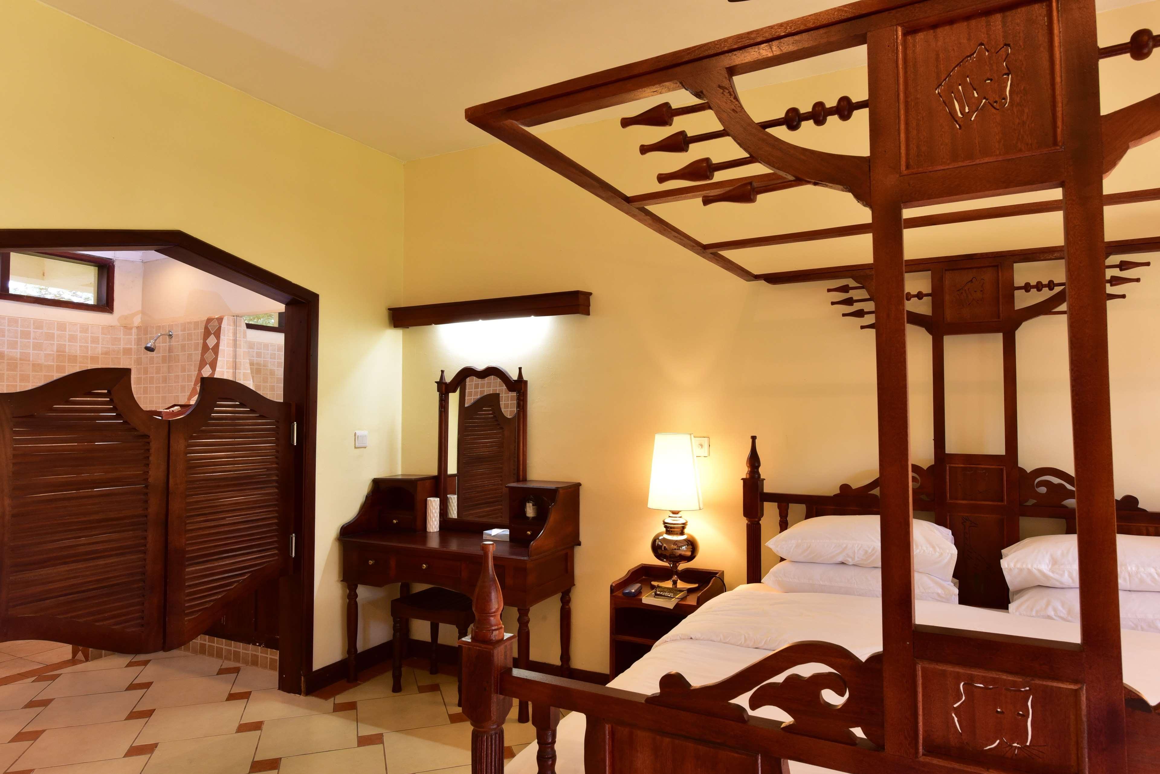 Hunters Lodge Тваанду Екстер'єр фото